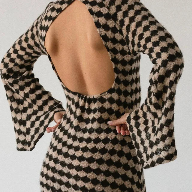 Geometric print knit midi dress with bell sleeves - View 7 | Lwiis