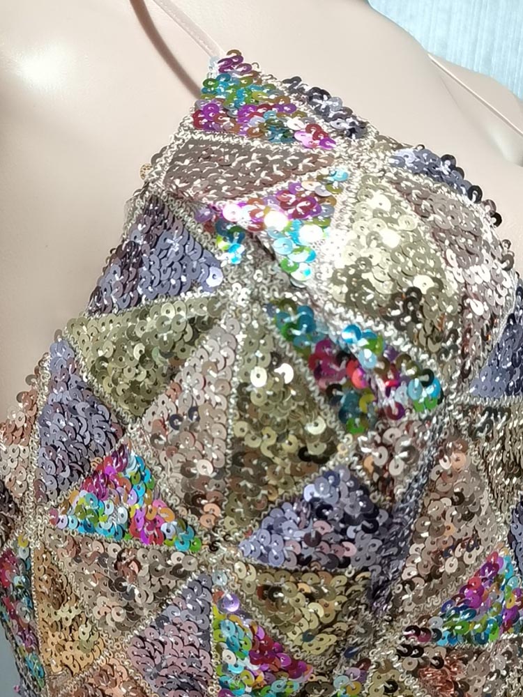Sequin mini dress with V-neckline - View 13 | Lwiis