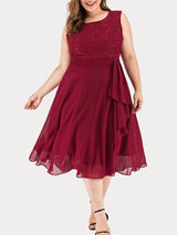 Lace cocktail dress with ruffle detail - View 6 | Lwiis