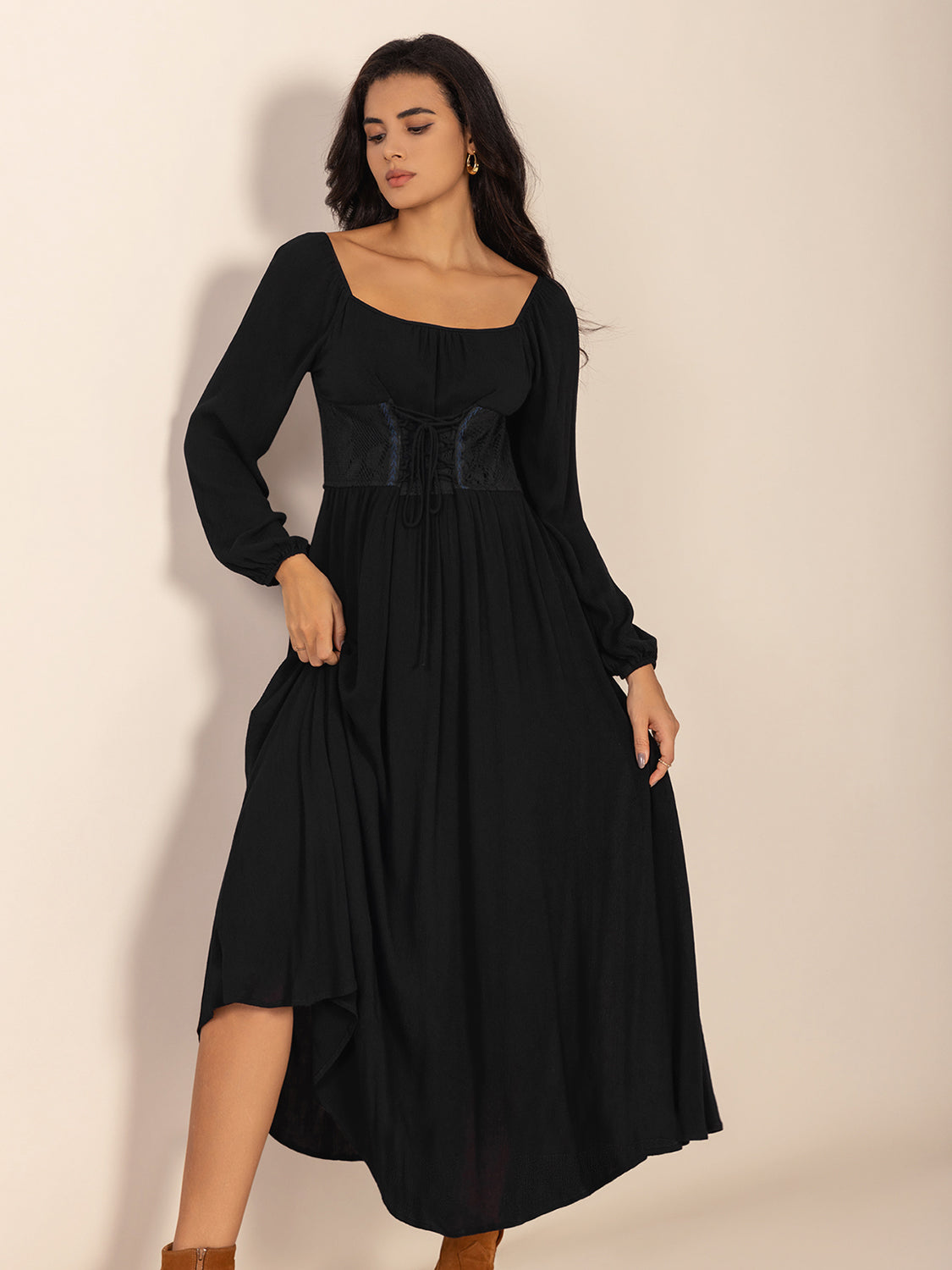 Black lace-up midi dress with square neckline and puff sleeves - View 7 | Lwiis