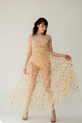 Paillettenbesetztes, transparentes Überkleid